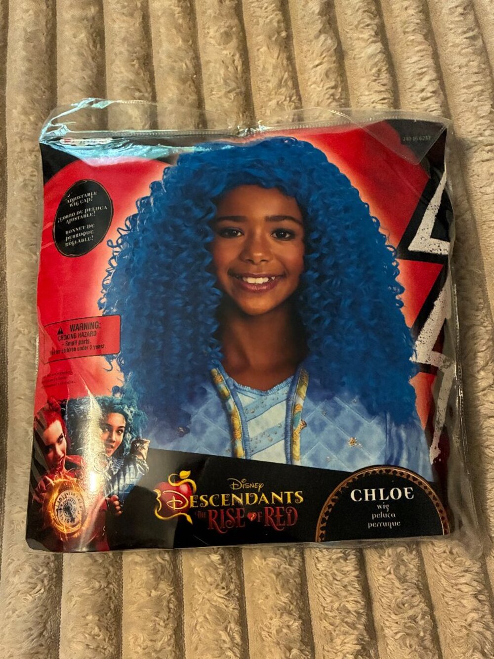 DISNEY DESCENDANTS RISE OF RED ADJUSTABLE CHLOE WIG-DISGUISE-ONE SIZE-NWT!